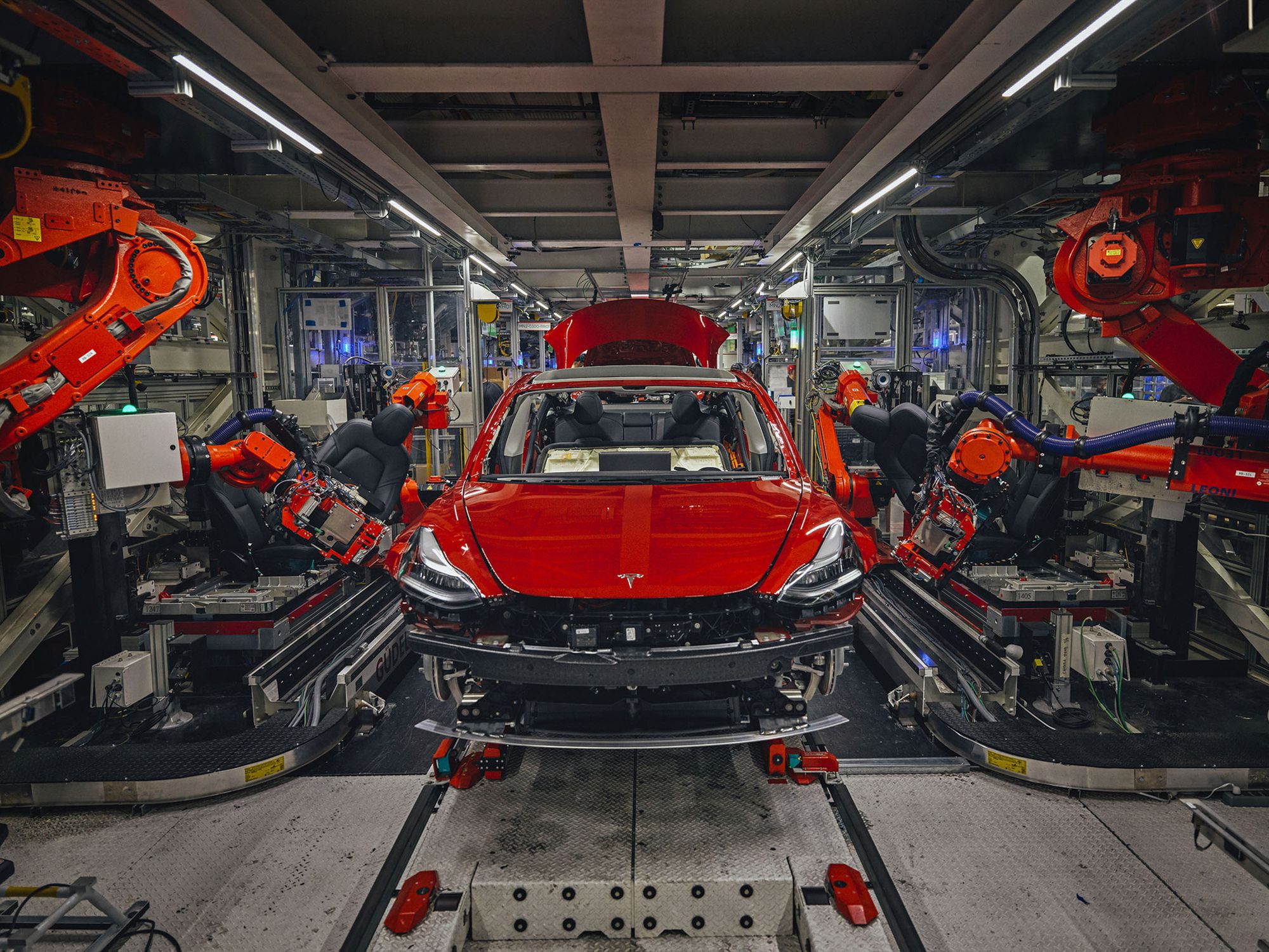 Tesla Installs More Robots at the Fremont Factory to Expand Capacity to